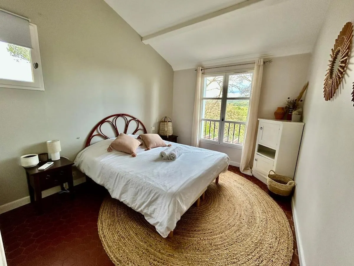 Les Restanques 10 Chenes 3 Chambres Grimaud France