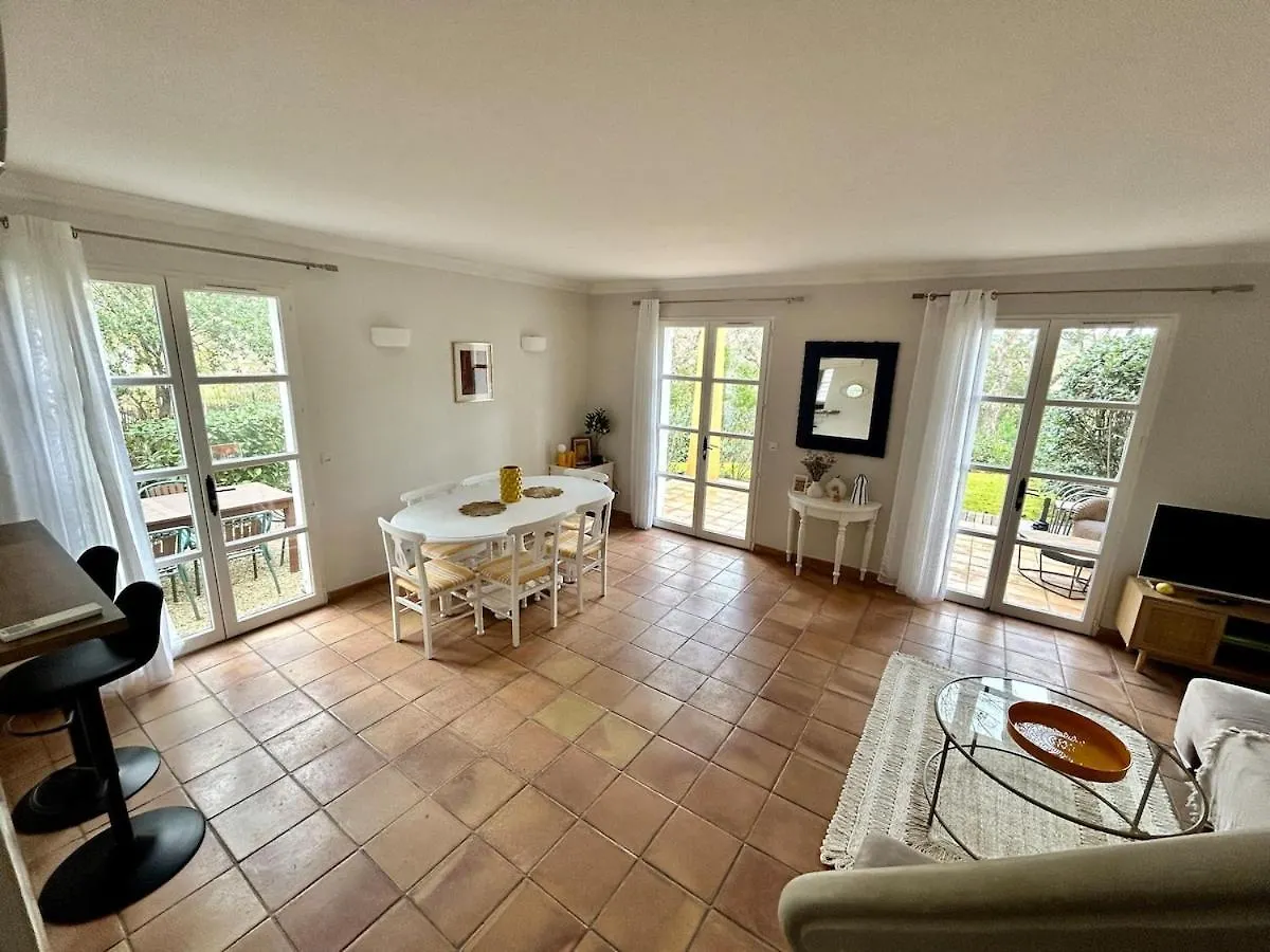 Holiday home Les Restanques 10 Chenes 3 Chambres Grimaud